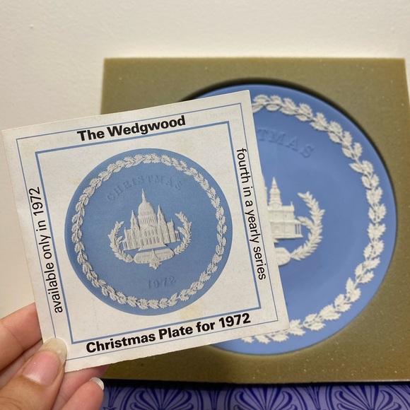 Wedgwood NEW Vintage 1972 Christmas Plate St Paul’s Cathedral Blue White Jasper - Picture 5 of 10